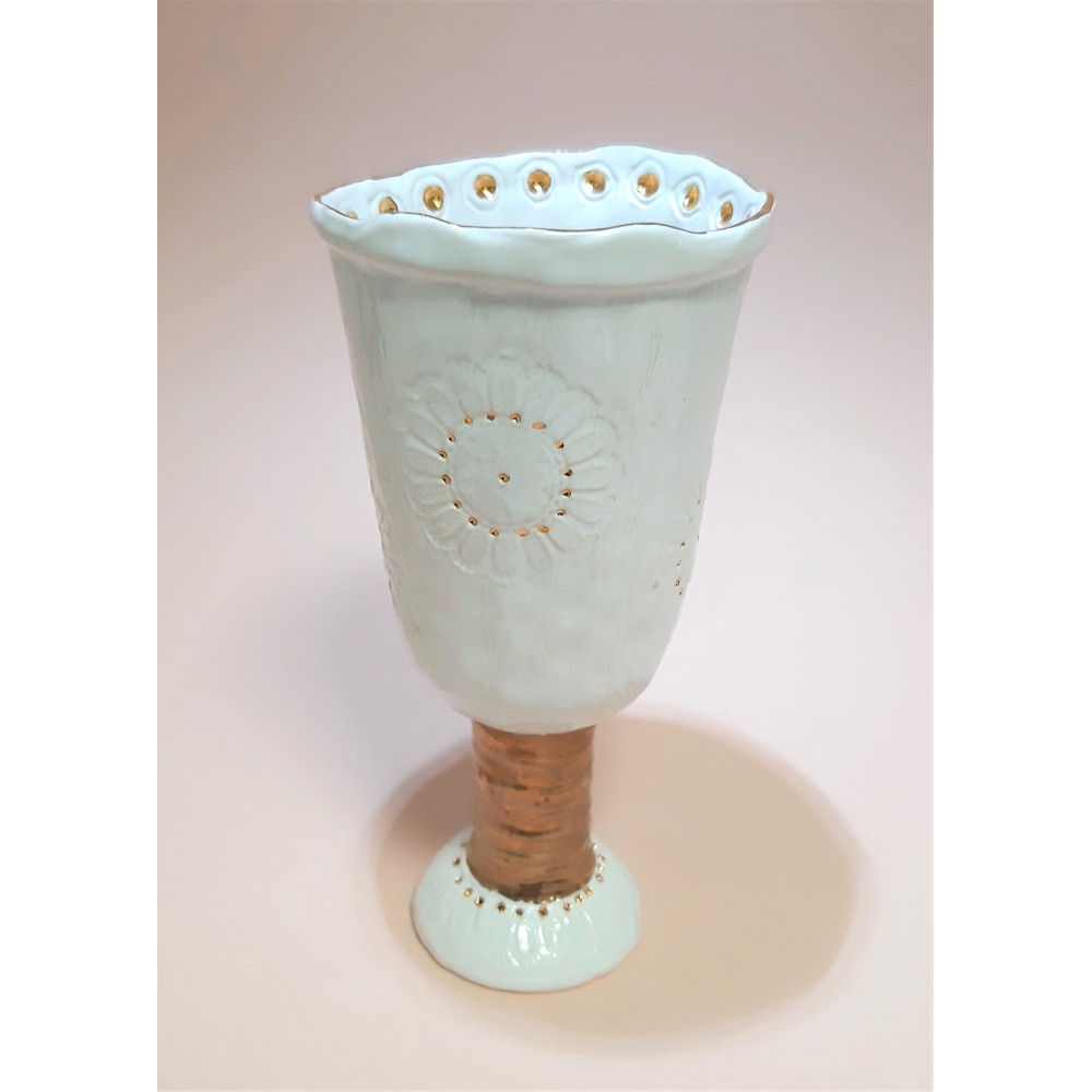 Porcelain winecup