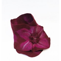 Scarf from felt "Delicate violet"